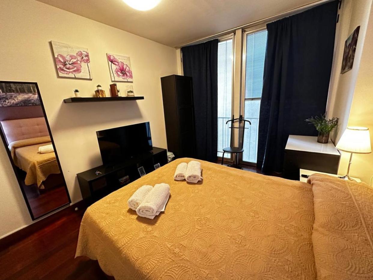 Rooms Arago บาร์เซโลนา ภายนอก รูปภาพ
