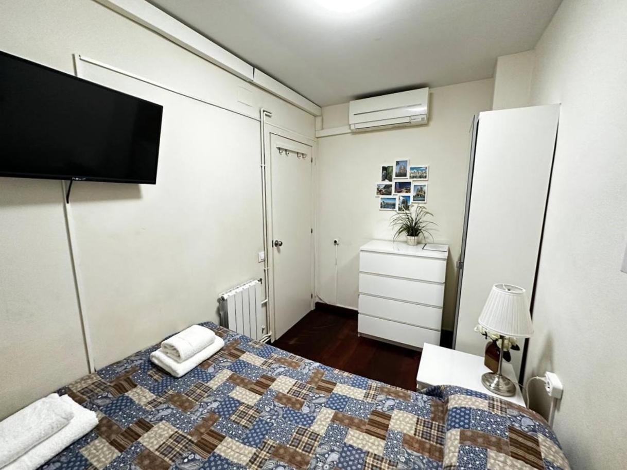 Rooms Arago บาร์เซโลนา ภายนอก รูปภาพ